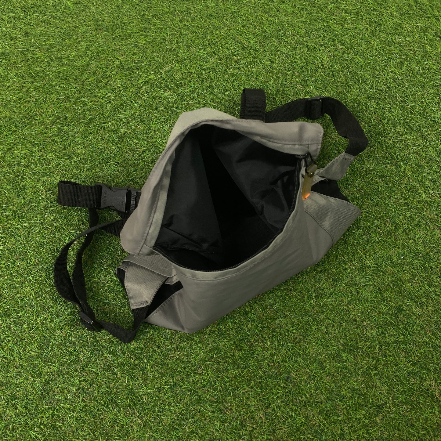 00s Nike Sling Shoulder Bag Grey
