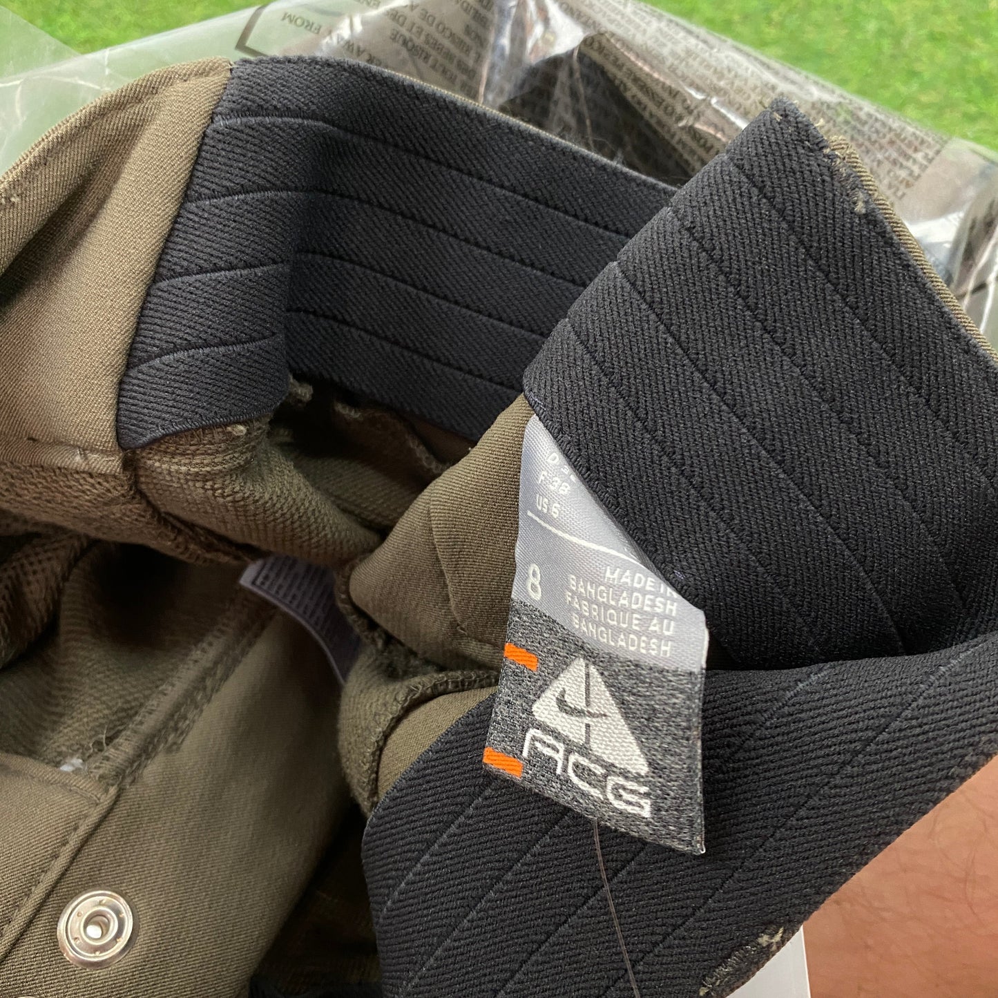 00s Nike ACG Cargo Trousers Joggers Brown Small