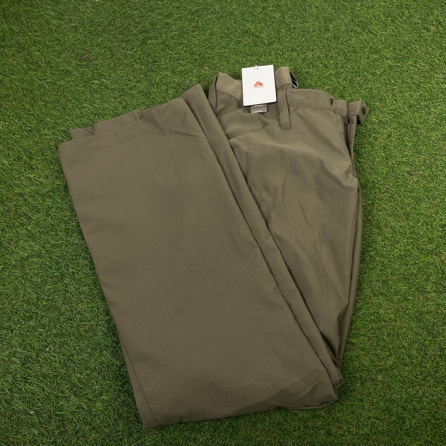 00s Nike ACG Zip Off Cargo Trousers Joggers Brown XS