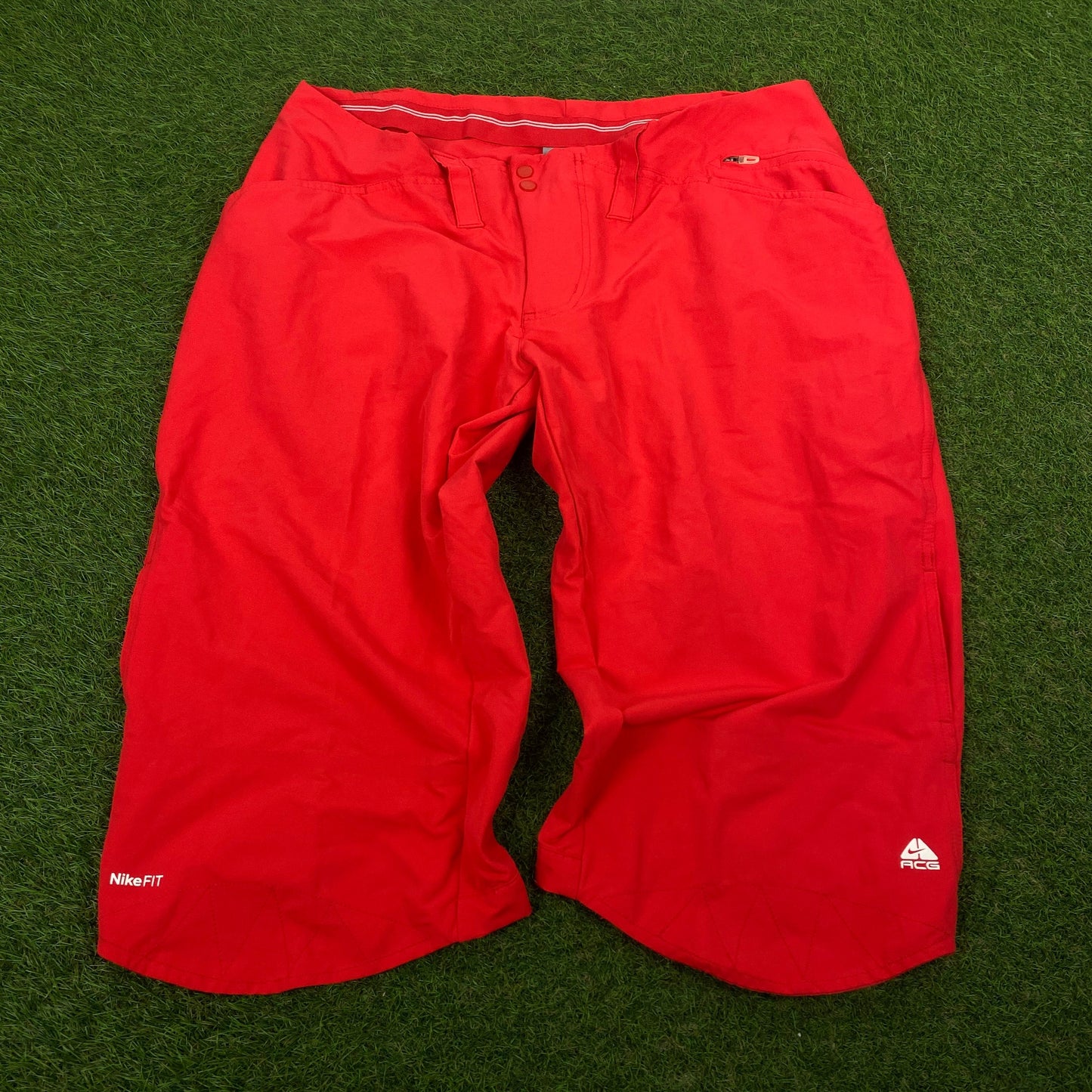 00s Nike ACG Shorts Red XL