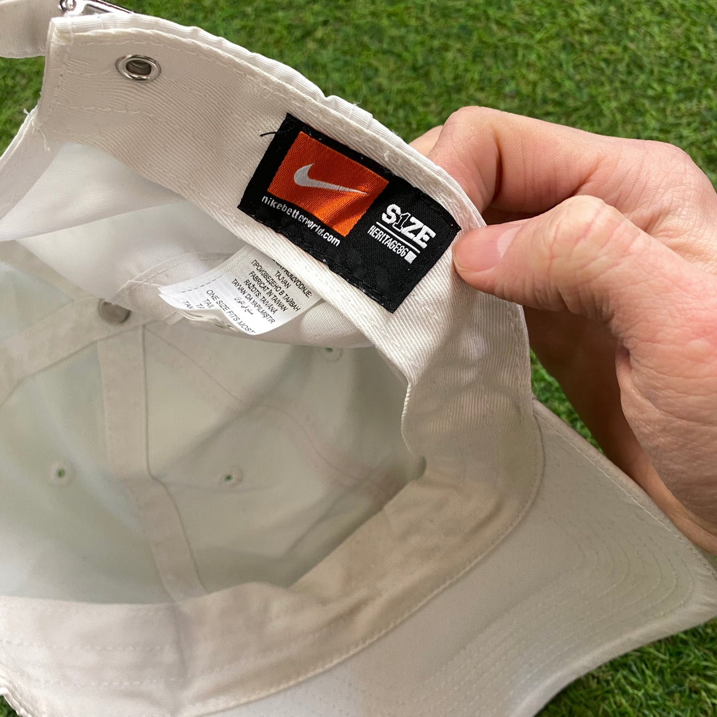 Vintage 90s Nike Metal Swoosh Hat White