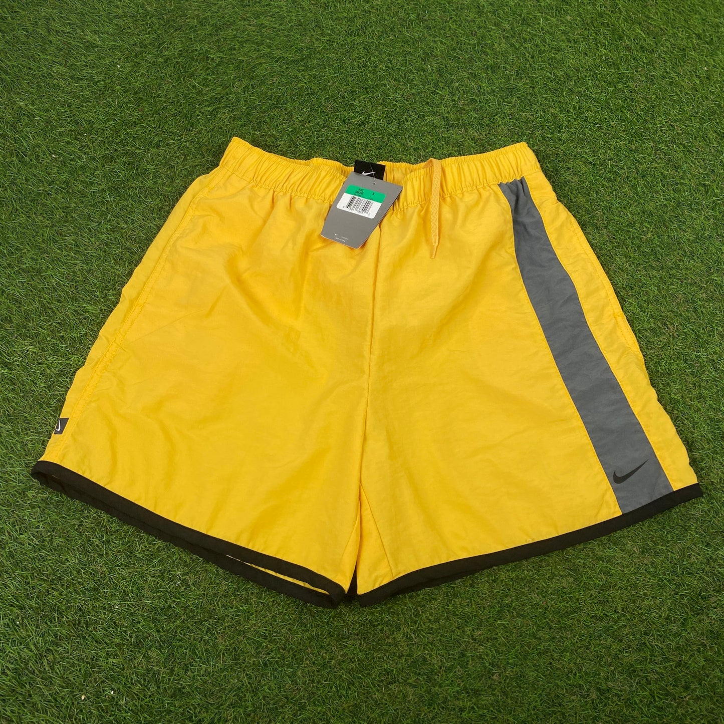 00s Nike Shorts Yellow Small